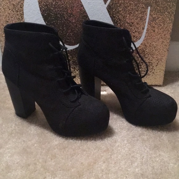H&M Shoes - H&M ankle booties